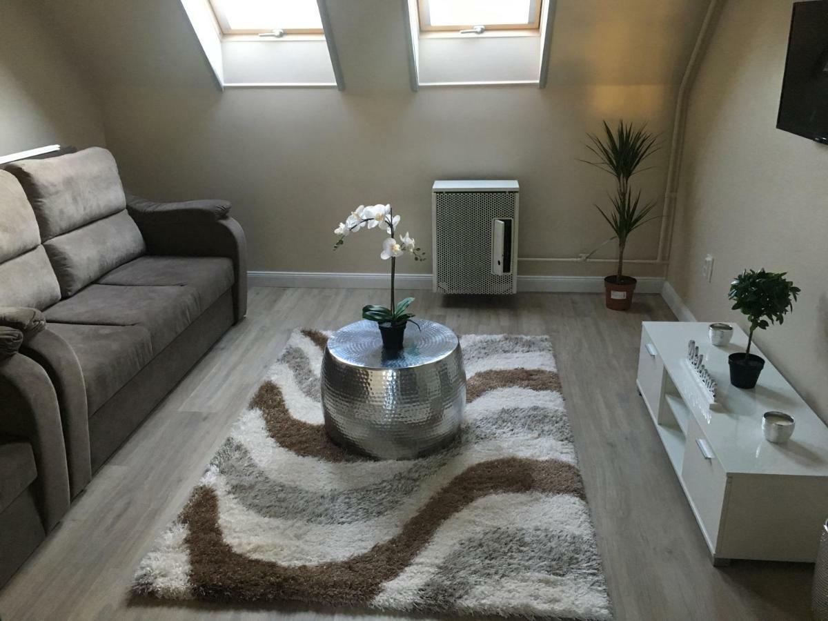 에게르 Glamour Apartman 아파트 외부 사진