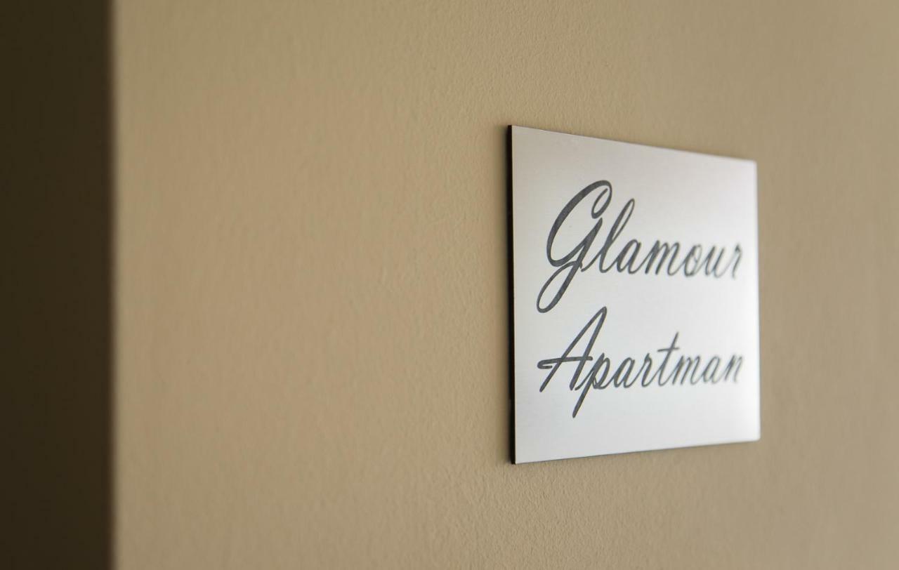 에게르 Glamour Apartman 아파트 외부 사진